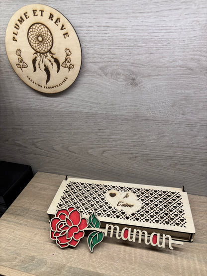 Boîte en bois avec sa rose