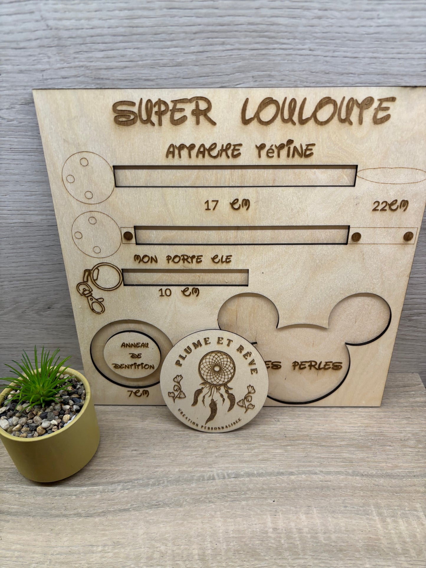 Planche gabarit attache tétine